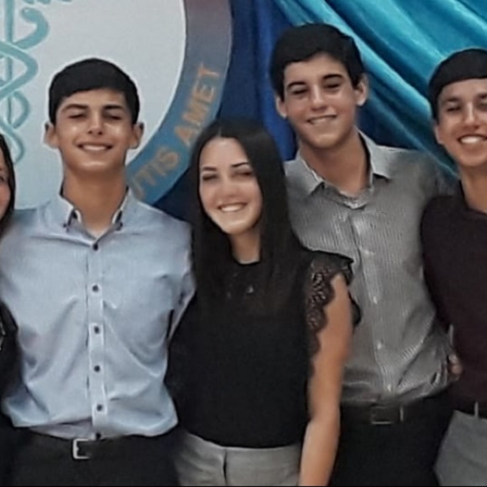 Meet your Posher, Valeria